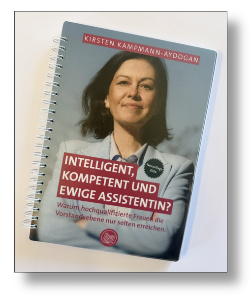 Intelligent, kompetent und ewige Assistentin